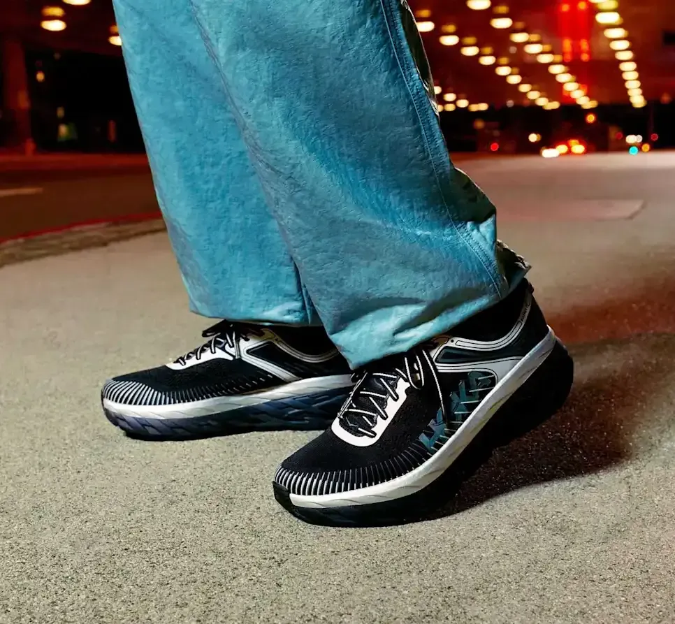 HOKA Bondi 7 Black Stardust