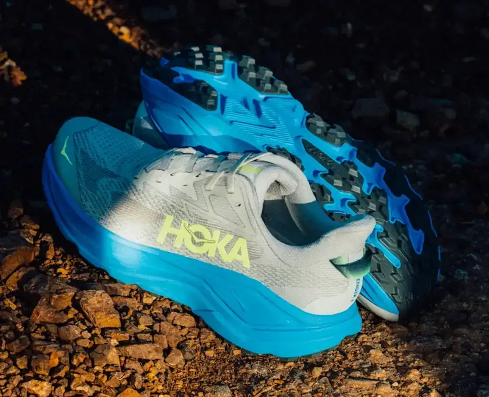 HOKA Challenger 8 Faded Navy Pampass Grass